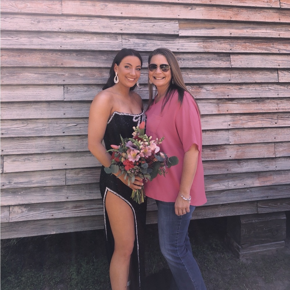 Size 2 Sherri Hill prom dress, worn for 2 hours